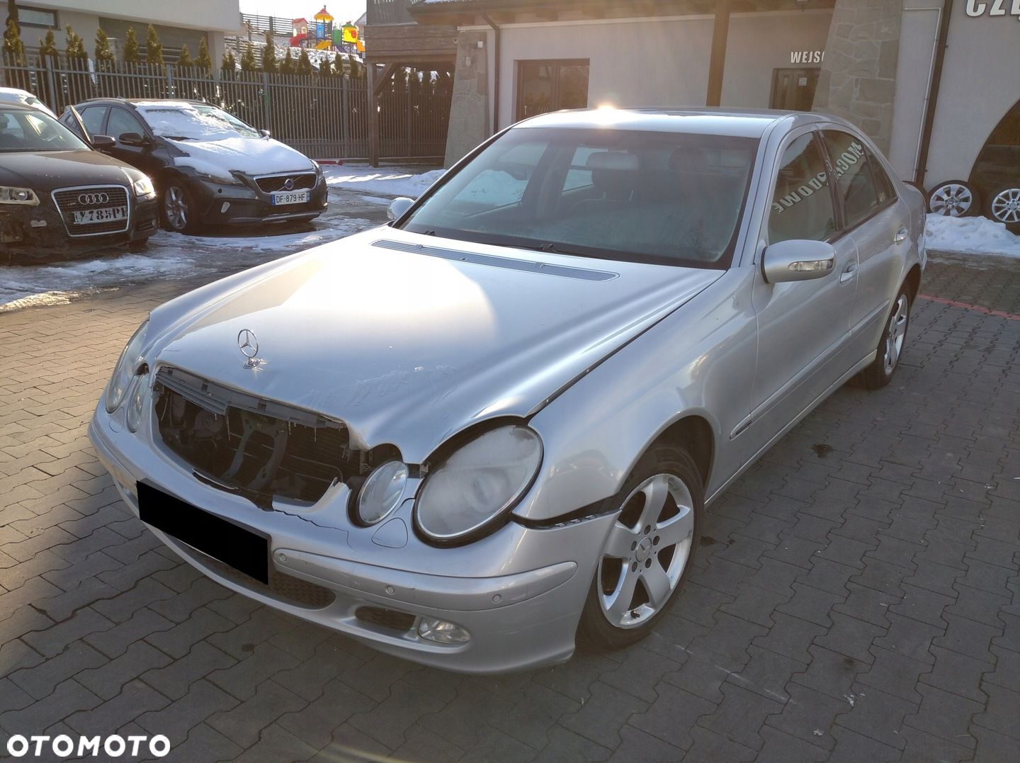 MERCEDES E-KLASA W211 MASKA POKRYWA SILNIKA C744 - 4