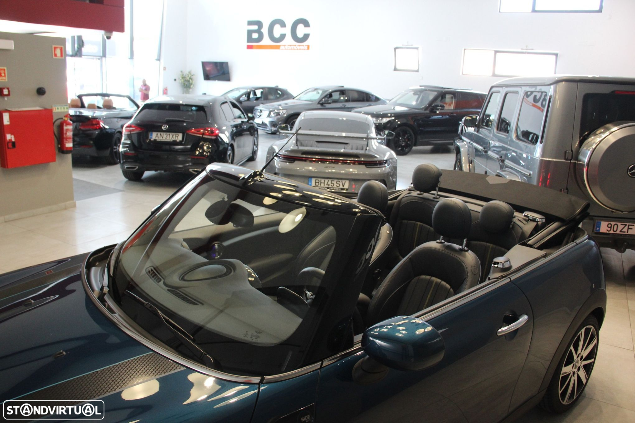 MINI Cabrio Cooper Auto - 9