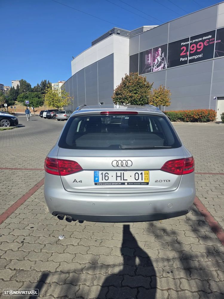 Audi A4 Avant 2.0 TDi S-line - 2