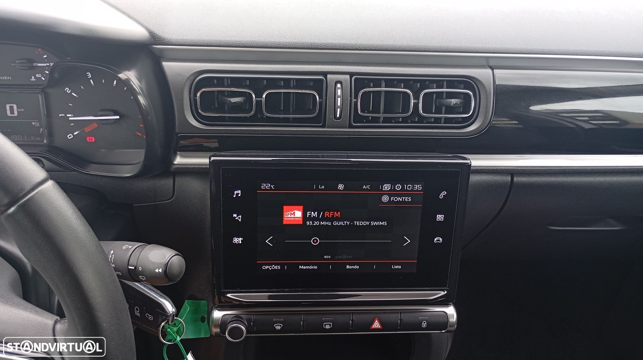 Citroën C3 1.2 PureTech Shine - 22