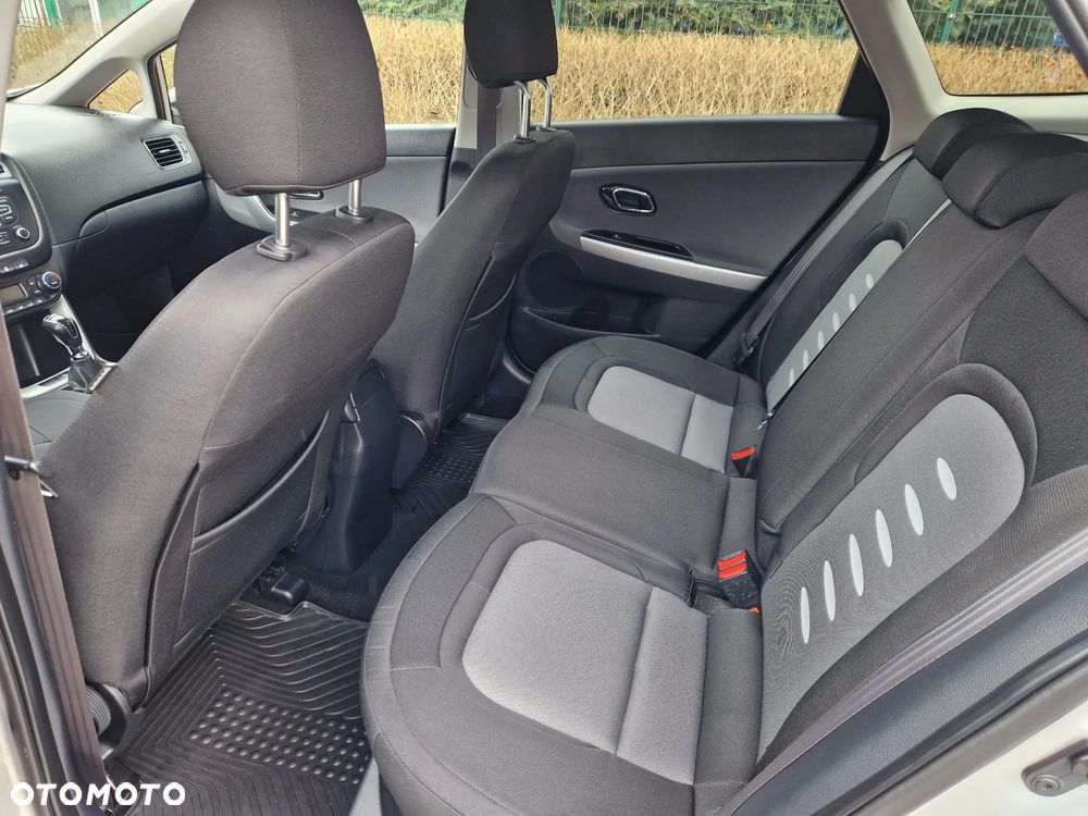 Kia Ceed 1.6 GDI L - 9