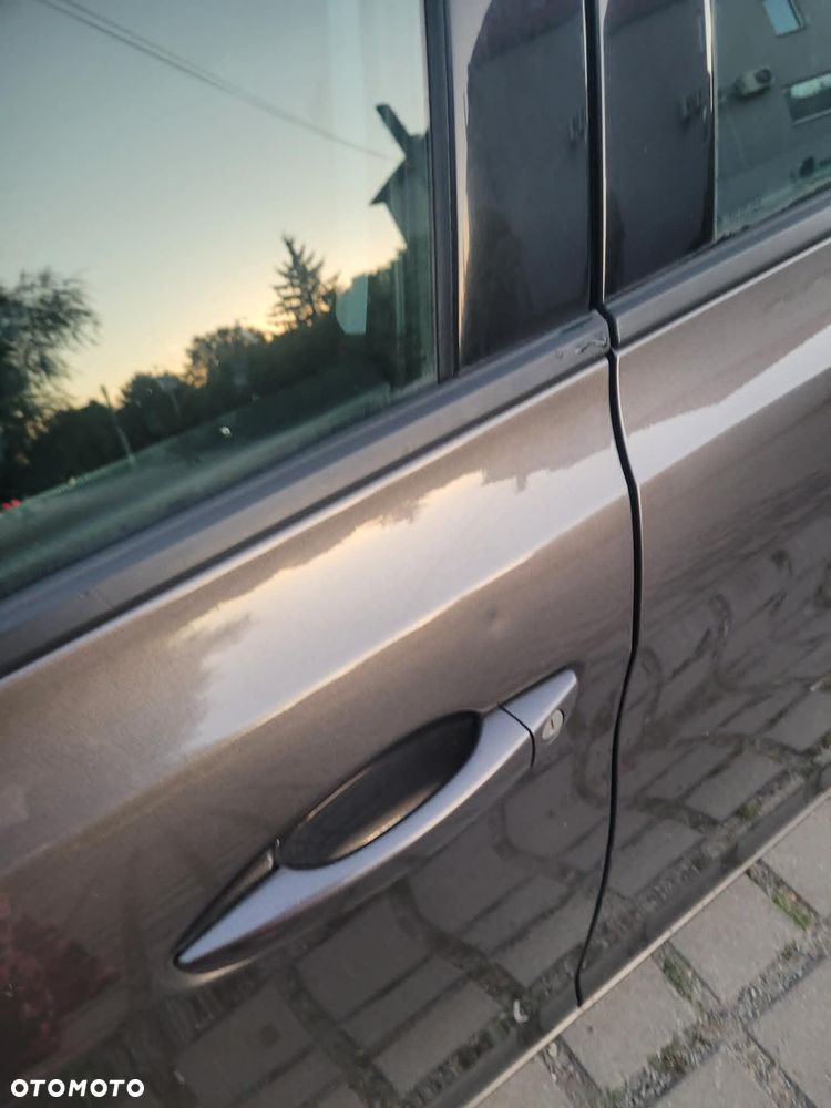 Peugeot 308 1.6 e-HDi Allure S&S - 12
