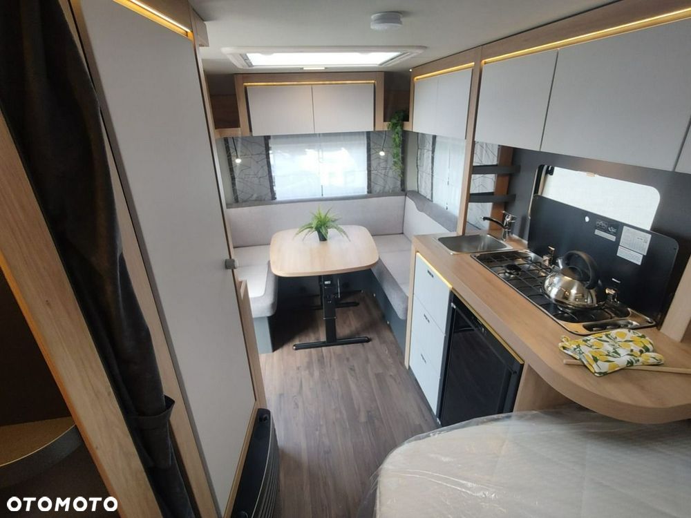 KNAUS Sport 450 FU z łóżkiem francuskim, DMC 1500 KG - 15