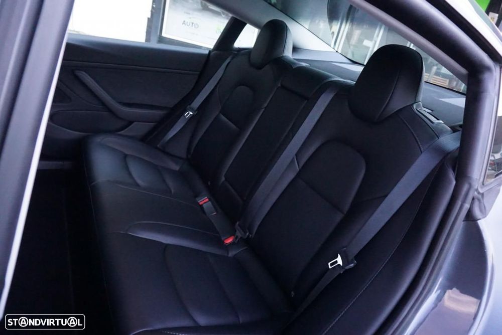 Tesla Model 3 Long Range AWD Dual Motor - 24