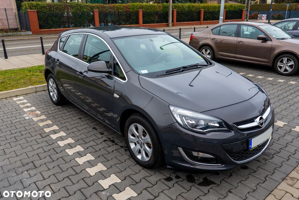 Opel Astra 1.7 CDTI Cosmo - 9