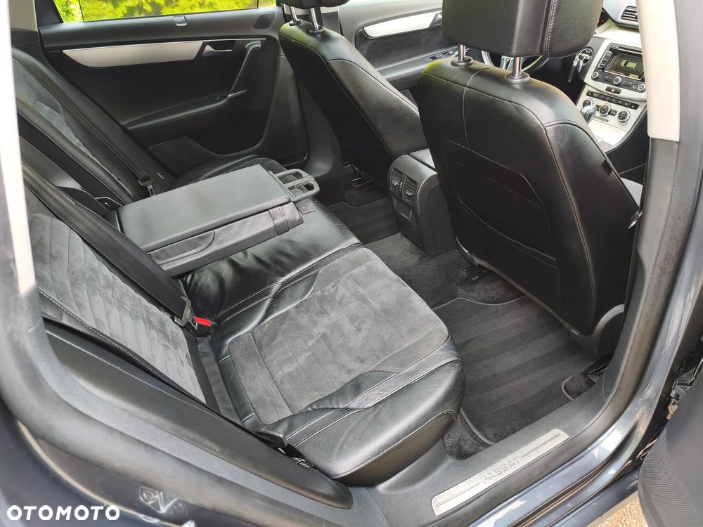 Volkswagen Passat 2.0 TDI 4Motion DSG BlueMotion Tech Exclusive - 21