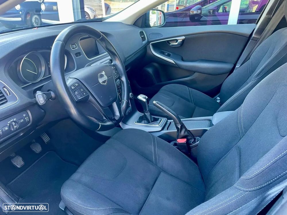 Volvo V40 Cross Country 1.6 D2 Momentum - 10
