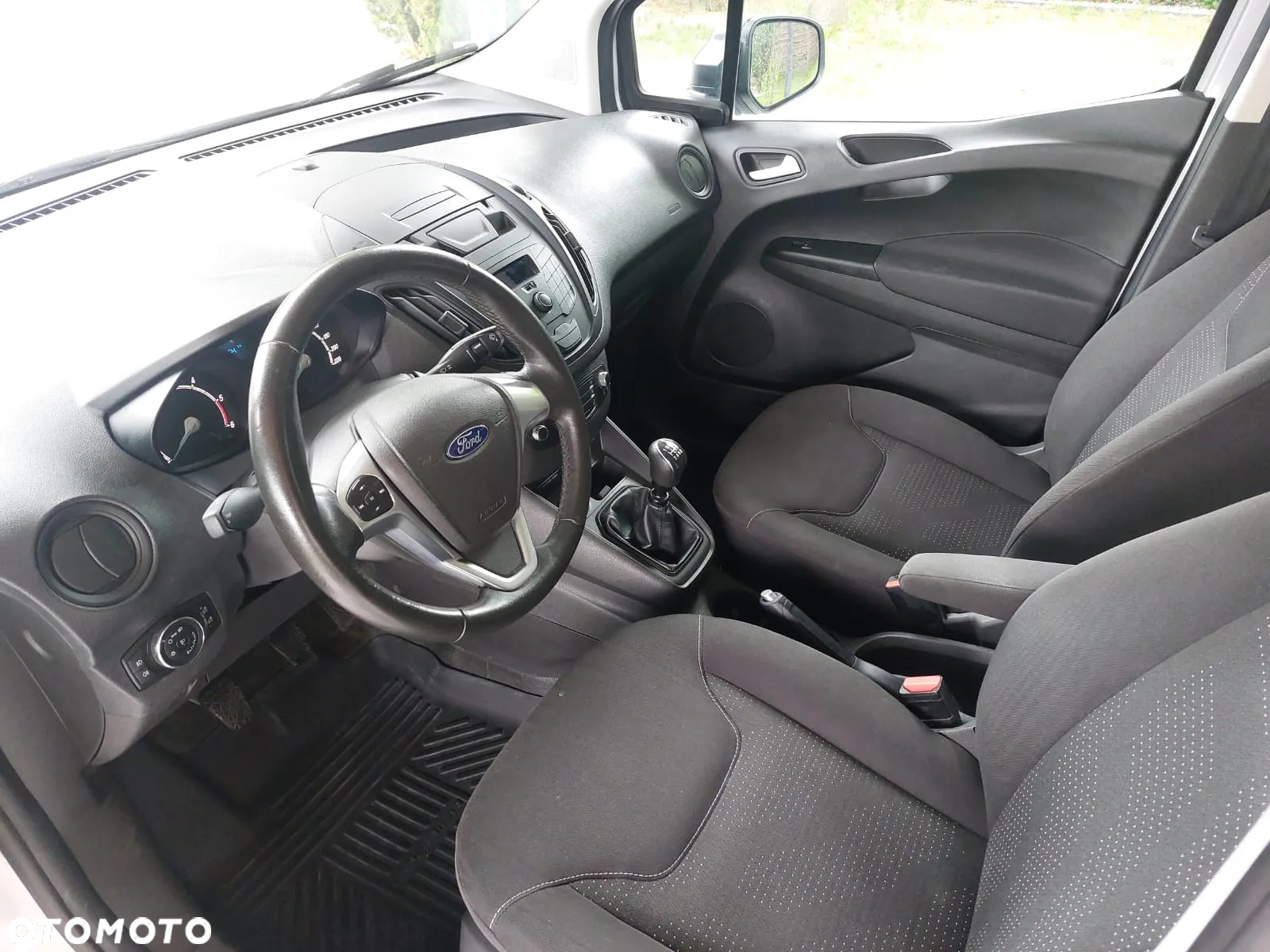 Ford Transit Courier 1.5 TDCi Trend - 10
