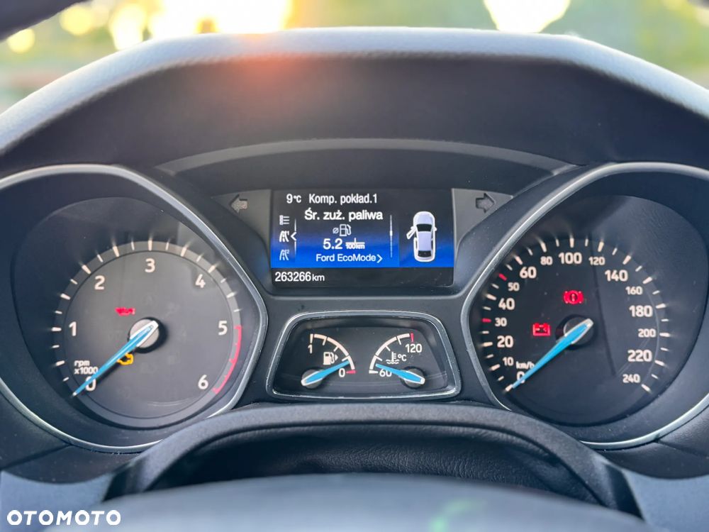 Ford Focus 1.5 TDCi Trend - 23