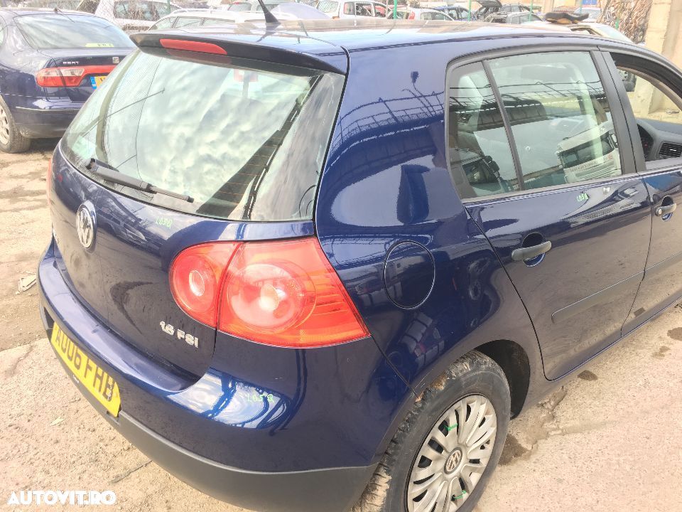 Aripa Dreapta Spate VW Golf 5 2003 - 2008 Cod Culoare LD5Q - 2