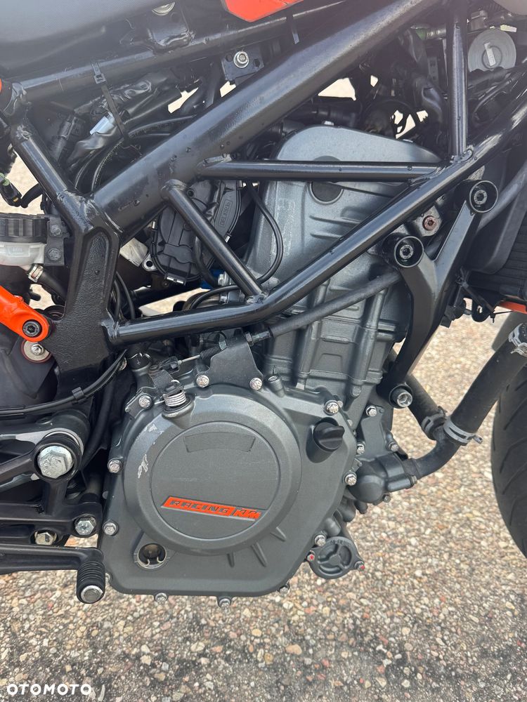 KTM Duke 125 - 15