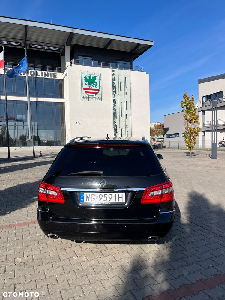 Mercedes-Benz Klasa E 350 CDI DPF 4Matic BlueEFFICIENCY 7G-TRONIC Avantgarde - 6