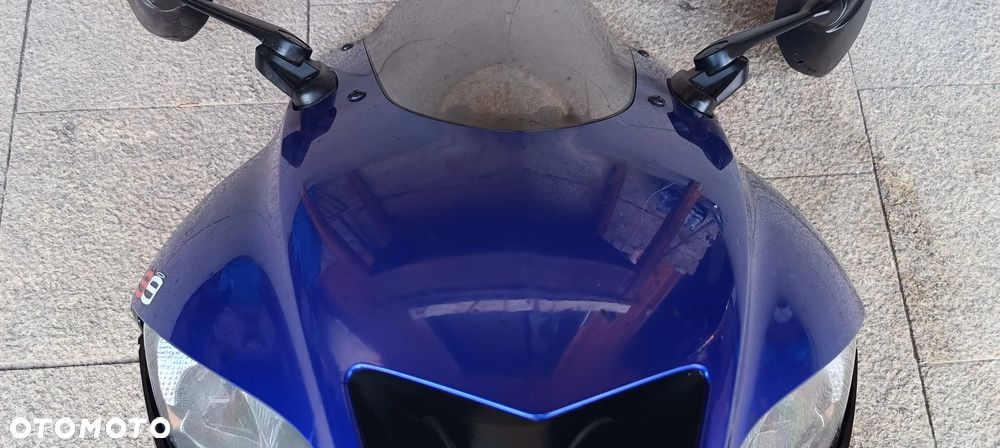 YAMAHA R3 LAMPA REFLEKORT CZASZA OWIEWKA STELAŻ 2019 - 3