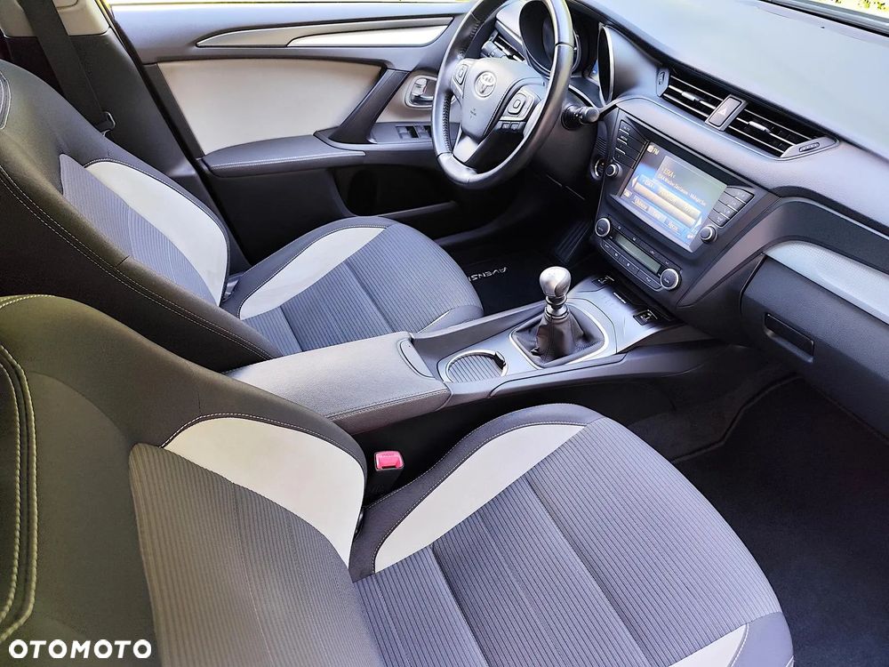 Toyota Avensis - 3