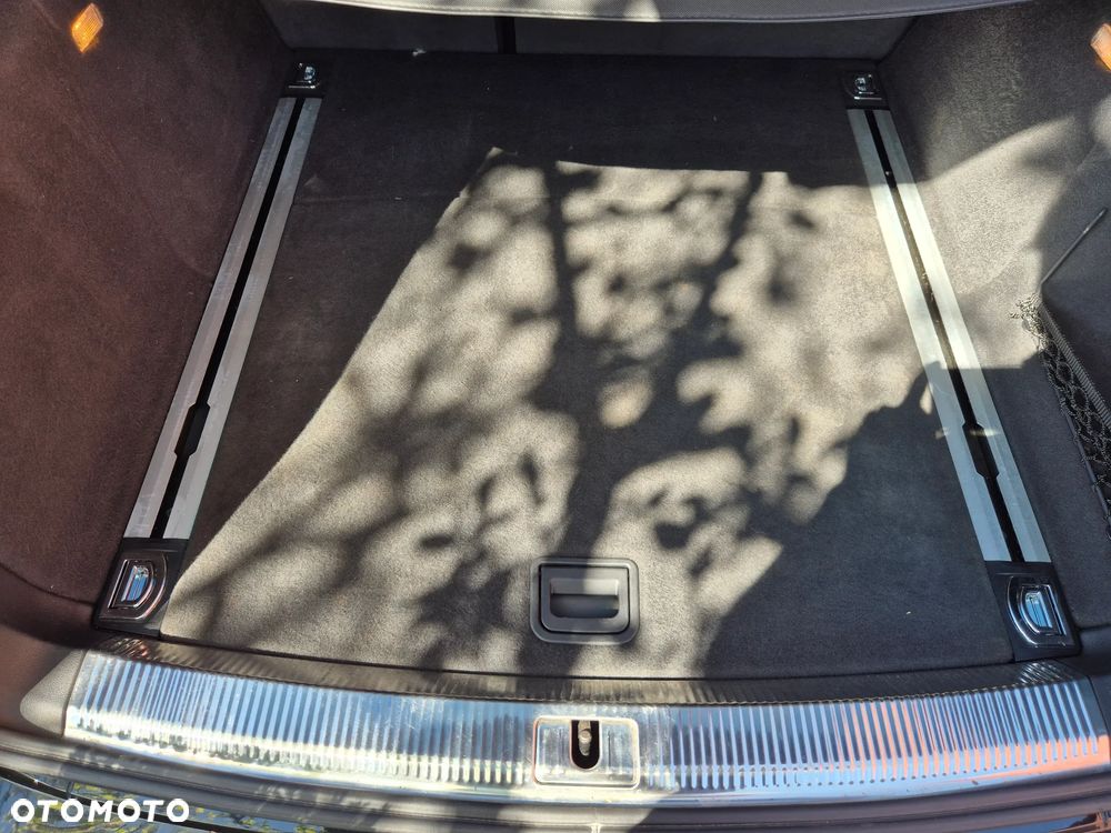 Audi A4 Avant 2.0 TDI DPF clean diesel multitronic Ambiente - 15