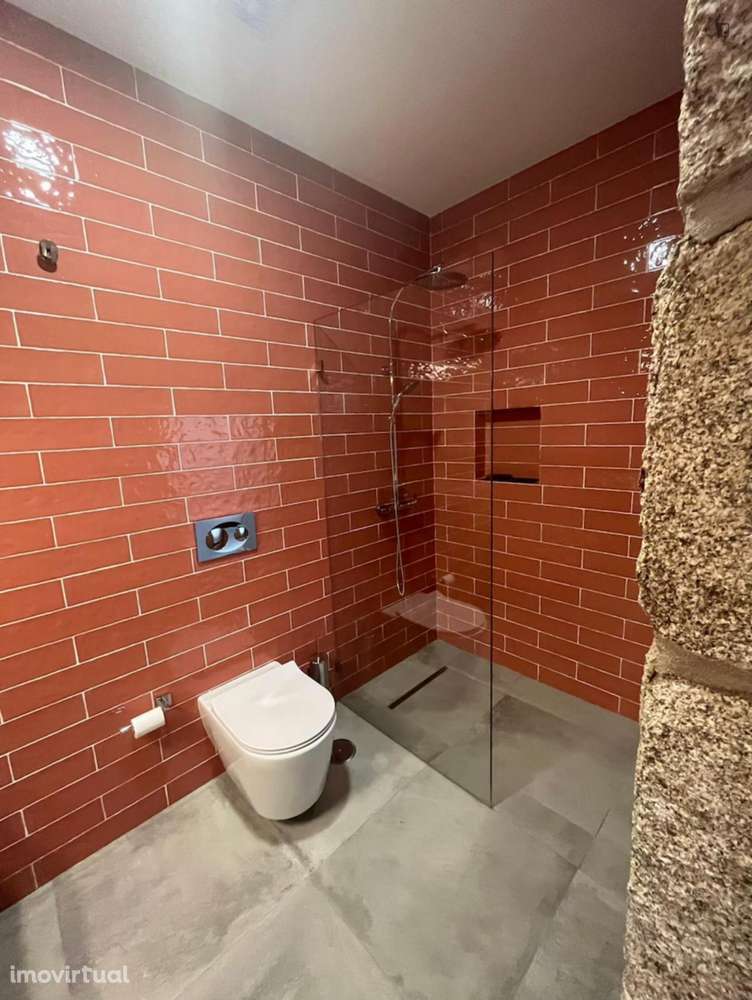 Quarto - localizado em Guarda - Grande imagem: 3/4