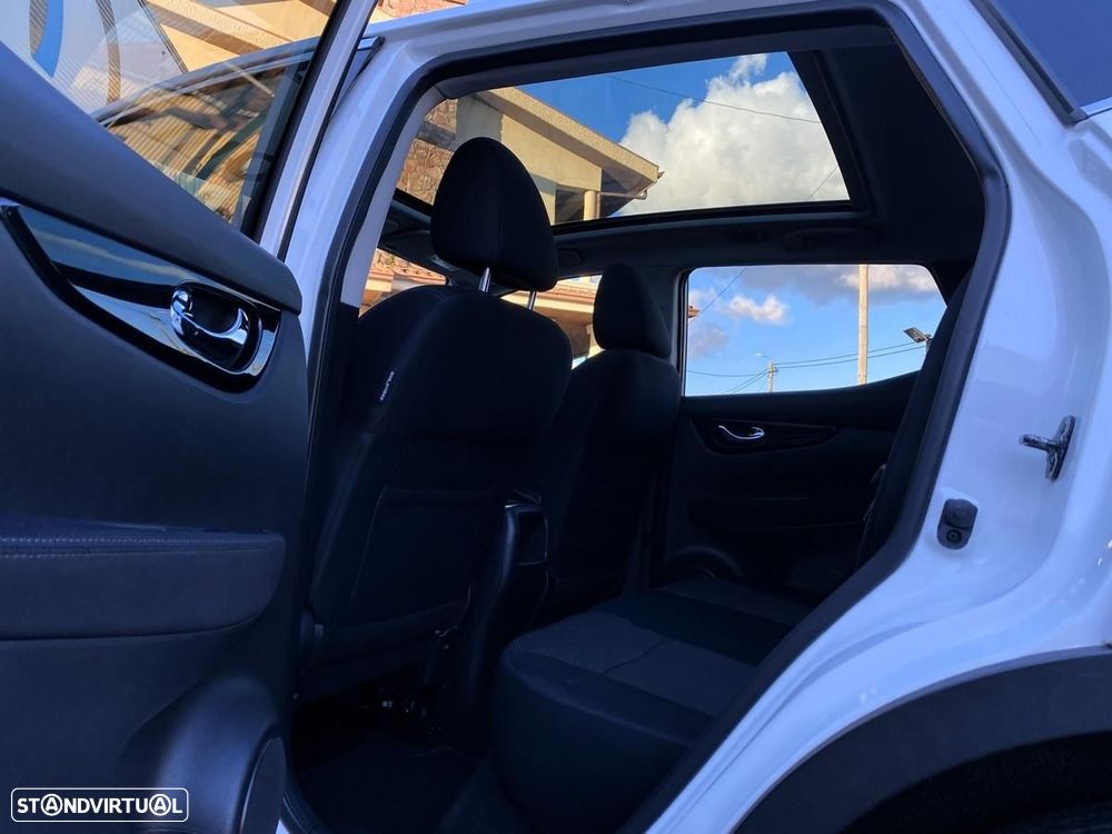 Nissan Qashqai 1.5 dCi ECO Acenta+N.Connect - 26