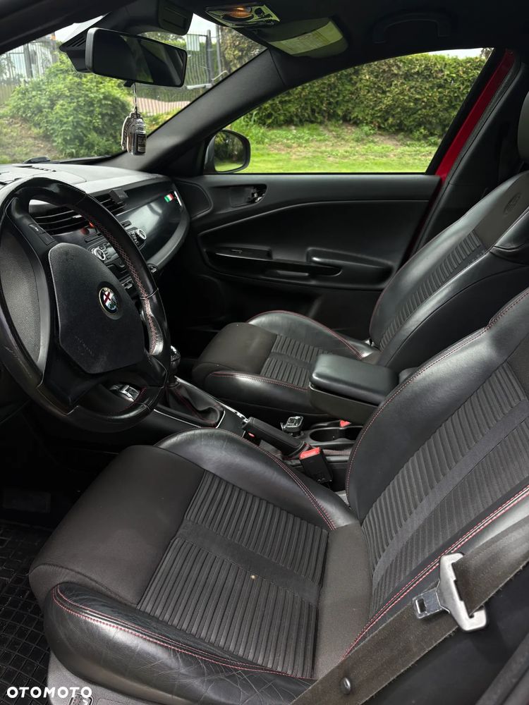 Alfa Romeo Giulietta - 8