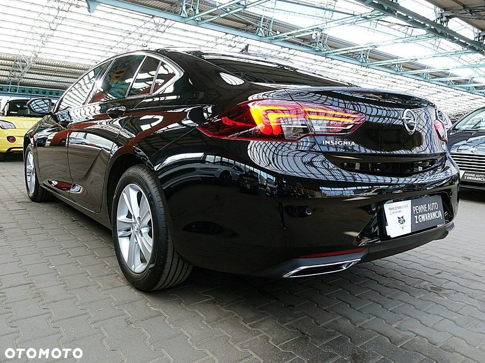 Opel Insignia - 10