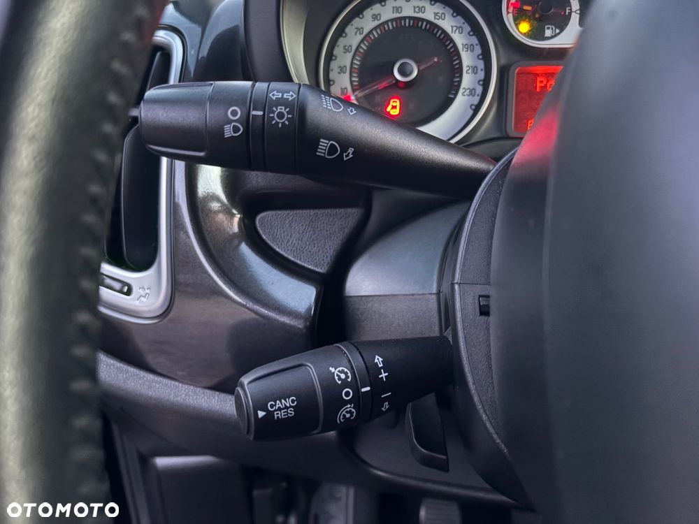 Fiat 500L 1.4 T-Jet 16V Beats Edition - 19