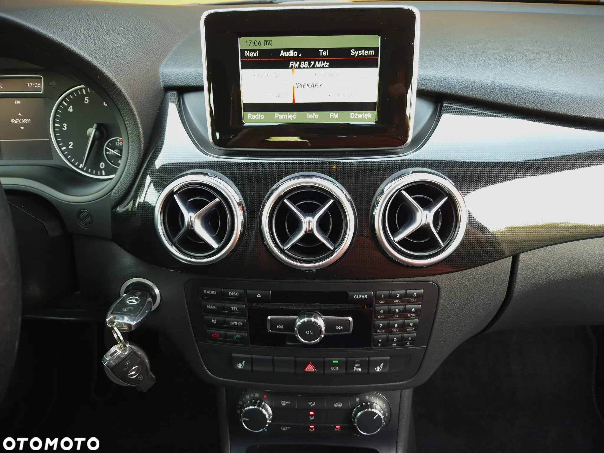 Mercedes-Benz Klasa B 200 BlueEFFICIENCY Edition 1 - 21