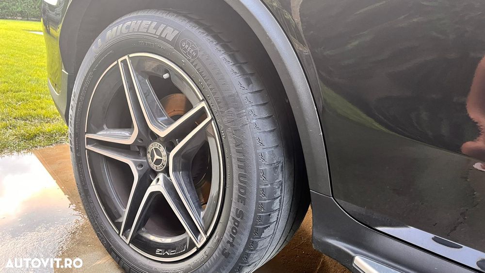 Mercedes-Benz GLC 200 4MATIC 9G-TRONIC AMG Line - 19