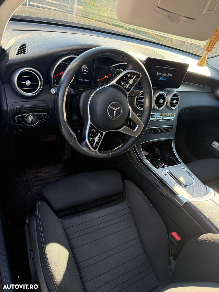 Mercedes-Benz GLC 220 d 4MATIC 9G-TRONIC - 8