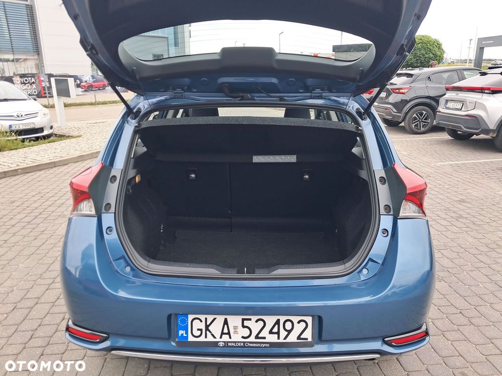 Toyota Auris - 25