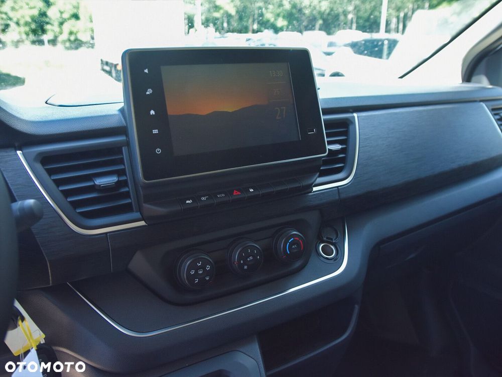 Renault Trafic - 12