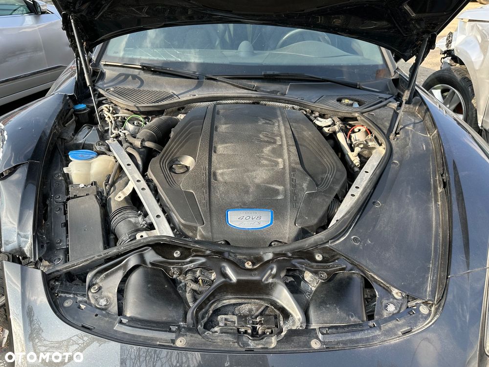 Porsche Panamera - 8