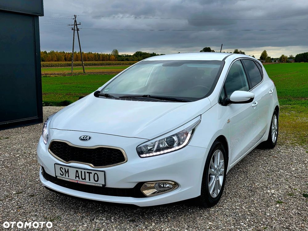Kia Ceed 2015 photo 4