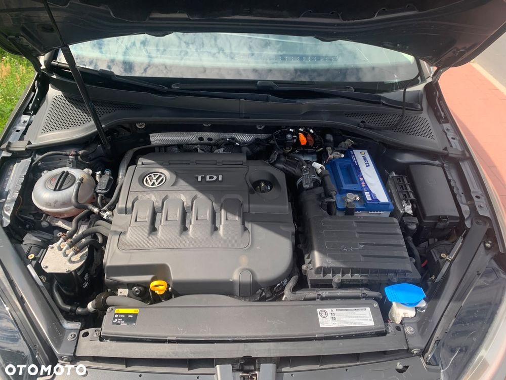 Volkswagen Golf 1.6 BlueTDI Comfortline - 12