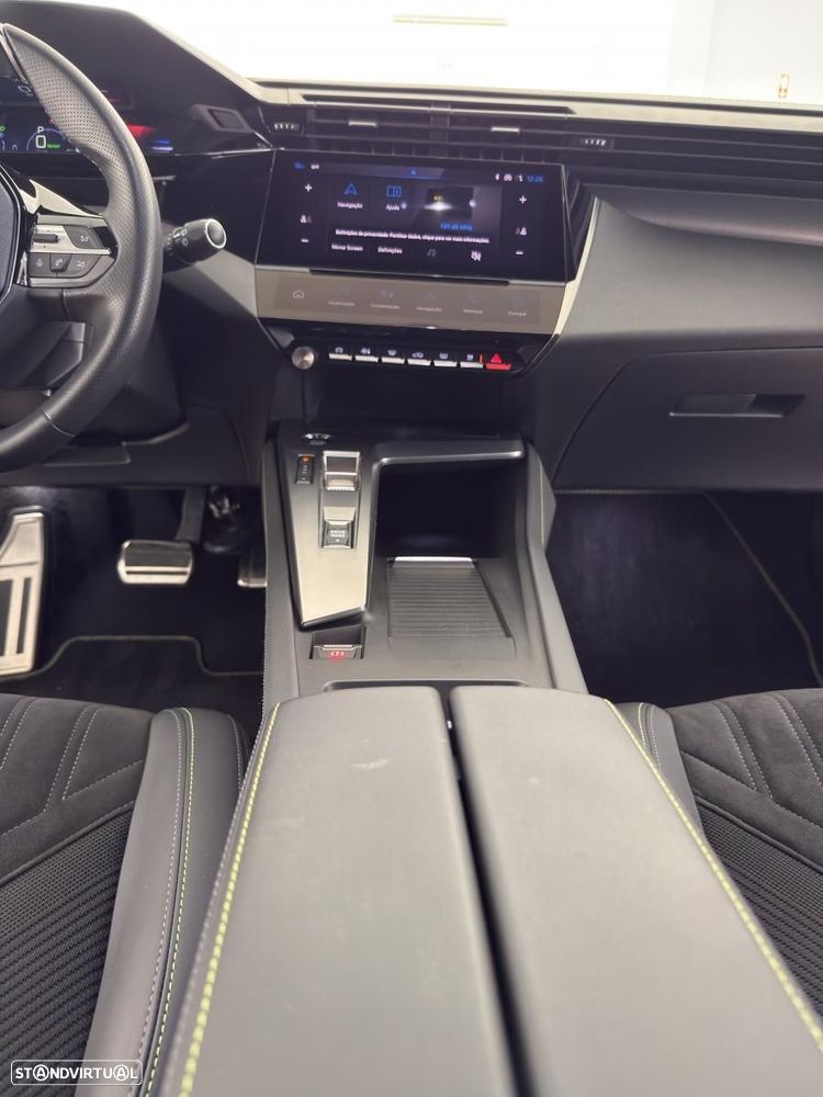 Peugeot 308 SW 1.6 Hybrid GT e-EAT8 - 12