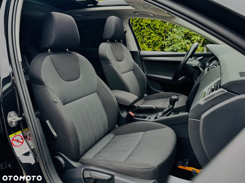 Skoda Octavia 1.6 TDI DSG Premium Edition - 36