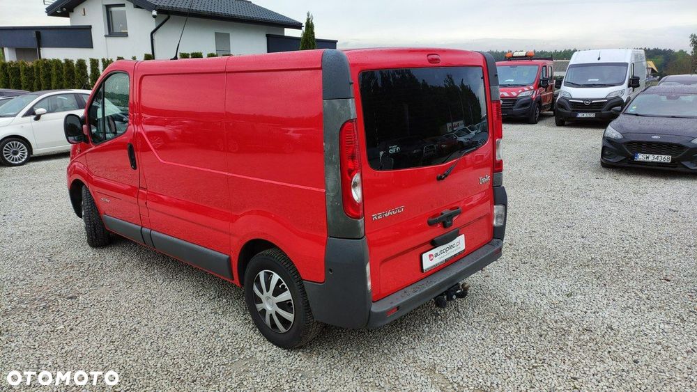 Renault Trafic - 16