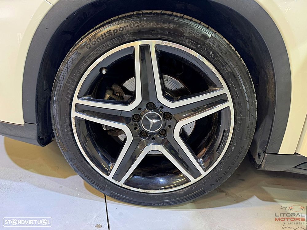 Mercedes-Benz GLA 220 CDI 4Matic 7G-DCT AMG Line - 14