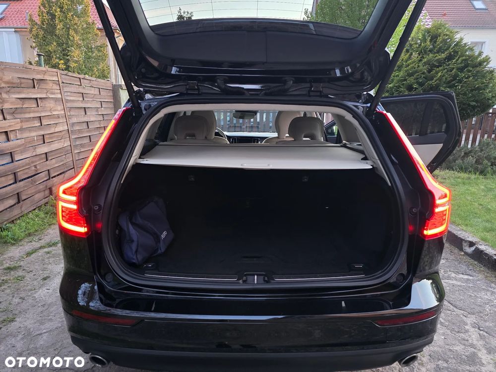 Volvo V60 B4 D Momentum Pro - 11