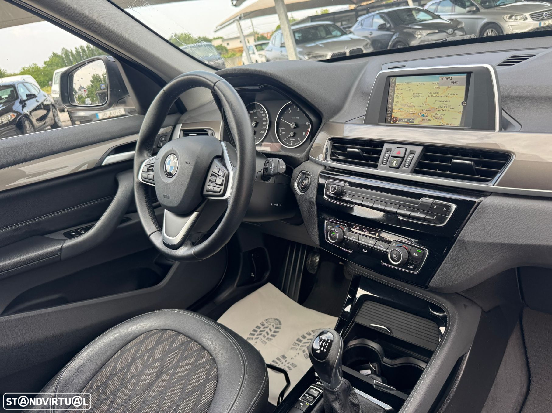 BMW X1 18 d sDrive xLine - 12