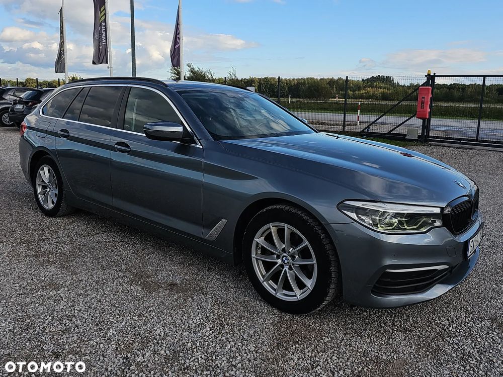 BMW 5 Series 2018 photo 3