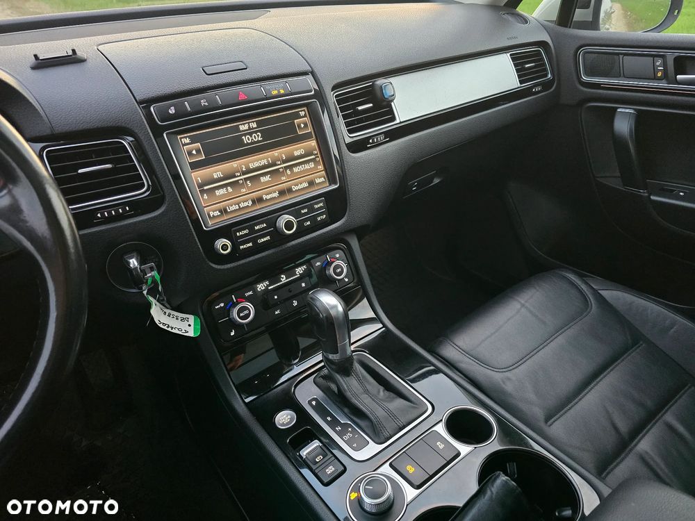 Volkswagen Touareg 3.0 V6 TDI SCR Blue Motion DPF Automatik Exclusive - 16