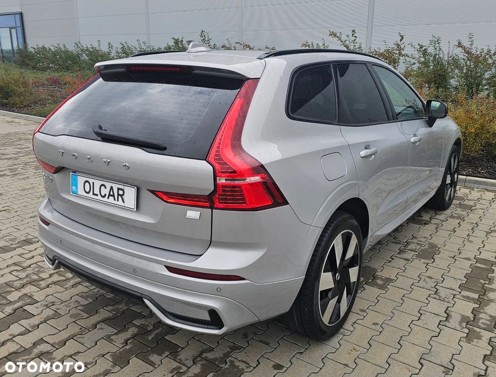 Volvo XC 60 T6 Plug-In Hybrid AWD Ultra Black Edition - 5