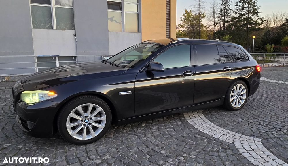BMW Seria 5 520d Touring Aut. Luxury Line - 12
