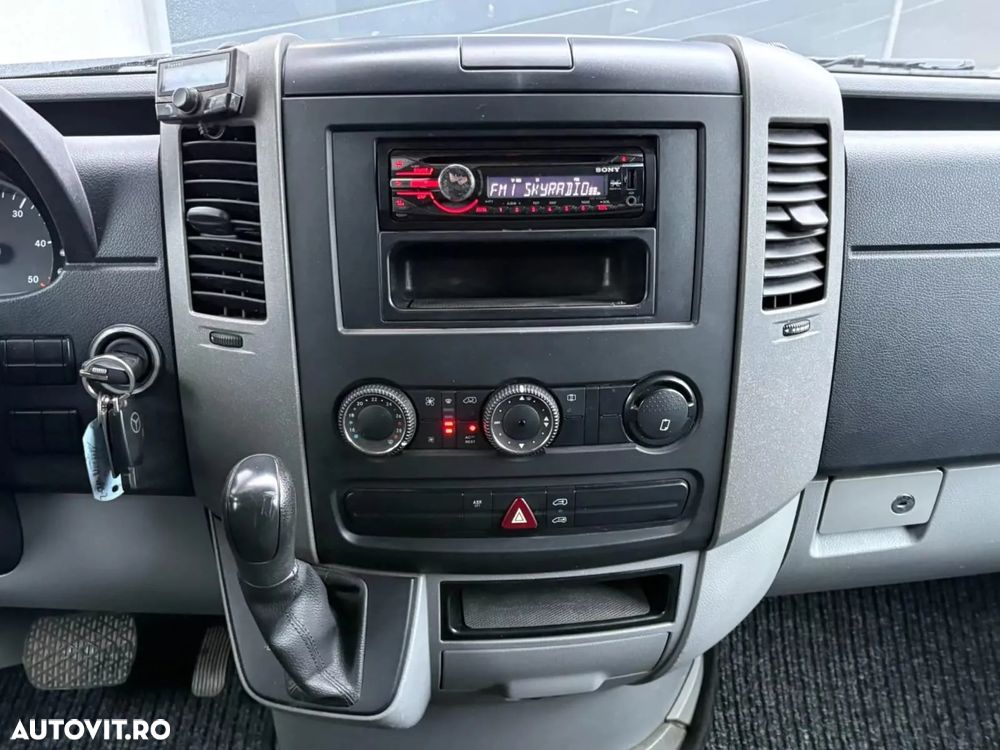 Mercedes-Benz Sprinter - 7