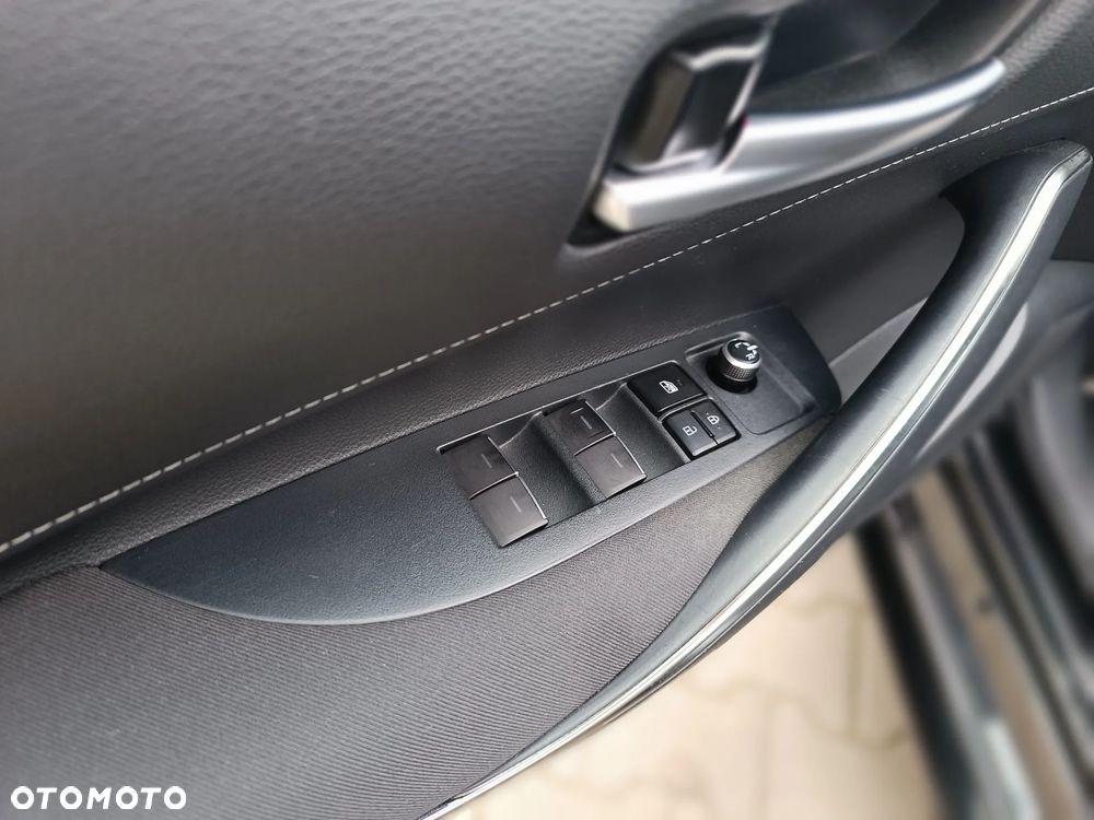 Toyota Corolla 1.8 Hybrid Comfort - 17