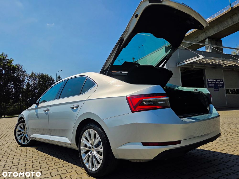 Skoda Superb 2.0 TSI Style DSG - 25