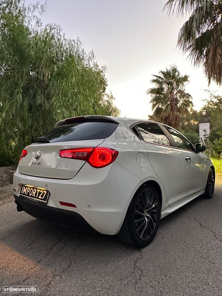 Alfa Romeo Giulietta 1.6 JTDm Sprint Speciale J18 - 22