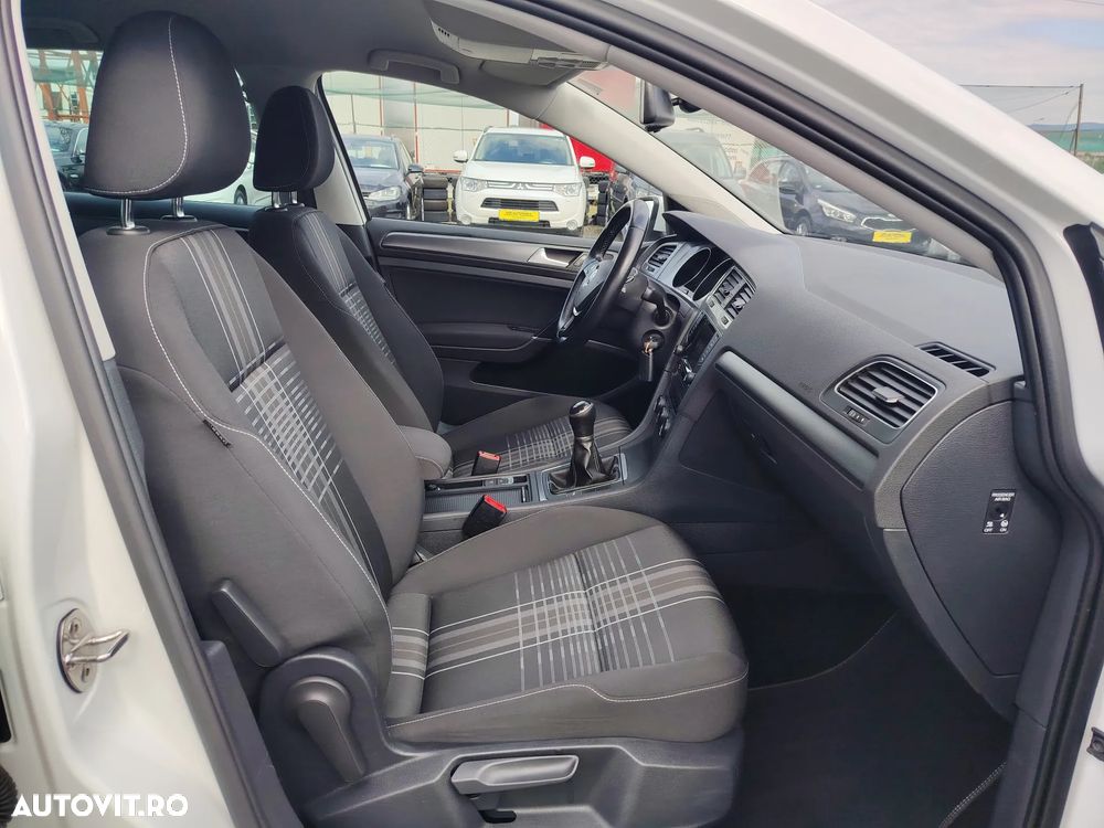 Volkswagen Golf 1.6 TDI BlueMotion Technology Lounge - 14