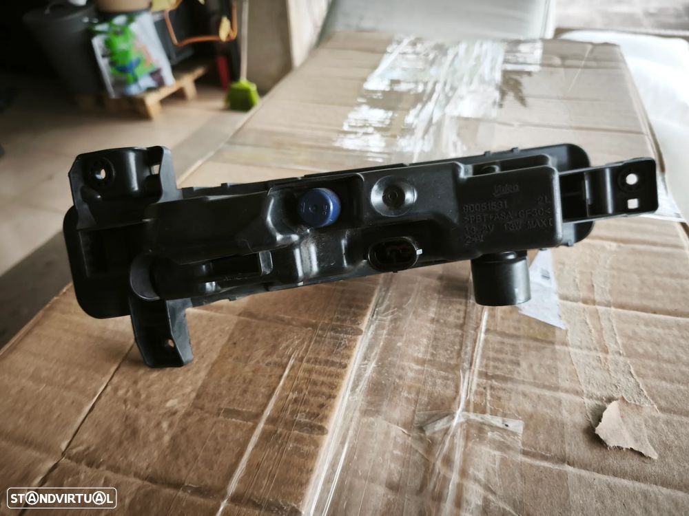 Farolim esquerdo nevoeiro led BMW G30 G31 - 7349131 - 4