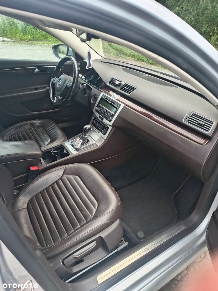 Volkswagen Passat 2.0 TDI Comfortline DSG - 6