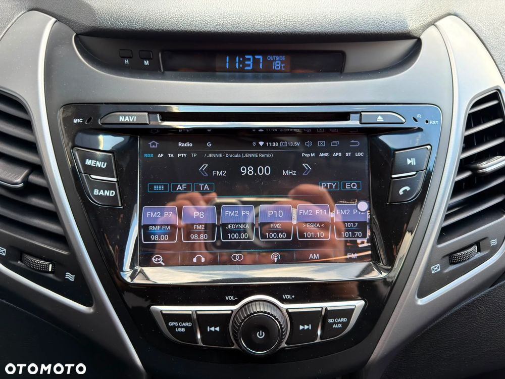 Hyundai Elantra 1.6 Comfort - 17